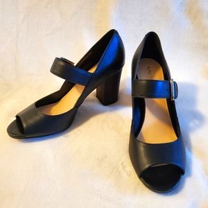 Nine West Black Leather Peekaboo Mary Janes with Block Heel Size 7.5